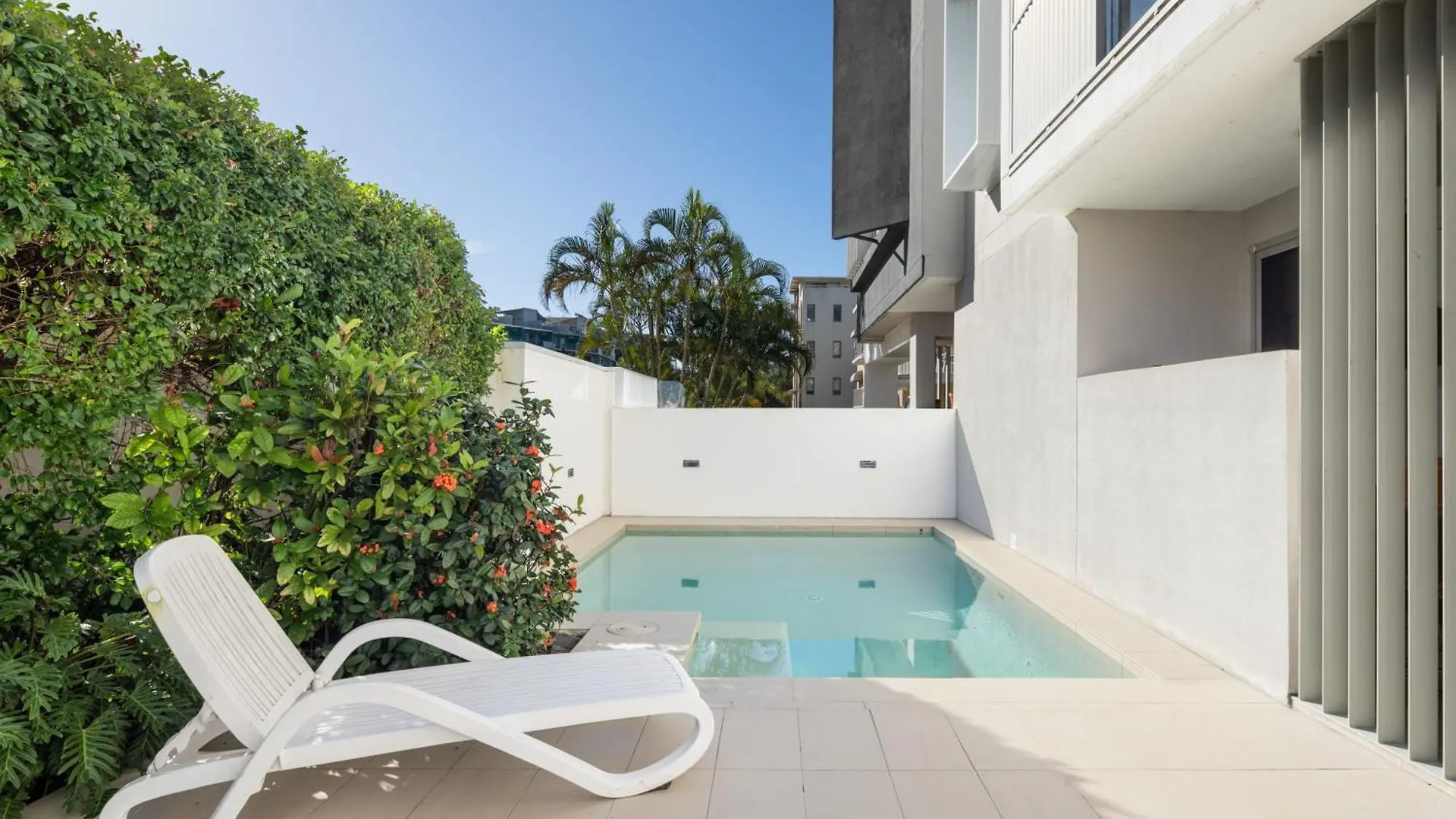 Azure Oceanside Apartment At Kings Beach Caloundra Austrálie